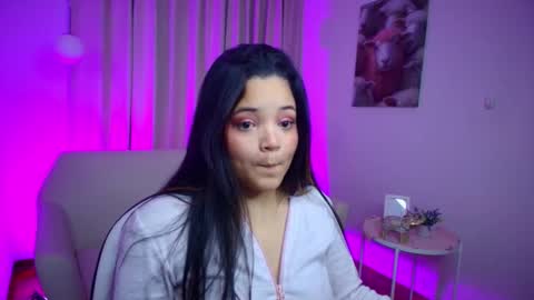 elli_snow online show from November 26, 2:34 am