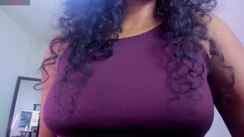 Snapshot of ellie_alves chatting on December 5, 3:09 pm Ellie online show from December 5, 3:09 pm