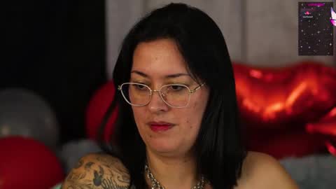 Snapshot of ellie_ramos chatting on February 15, 6:33 am Ellie Ramos online show from February 15, 6:33 am