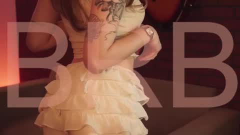 elliecutes online show from January 12, 5:56 am