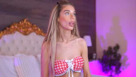 Ellie online show from September 24, 6:39 am