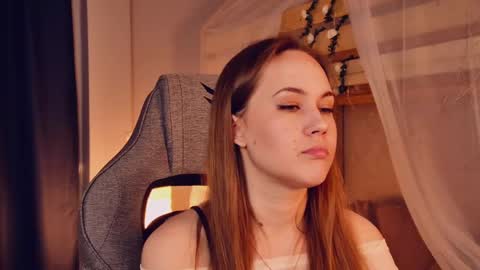 Elin online show from April 24, 9:01 am