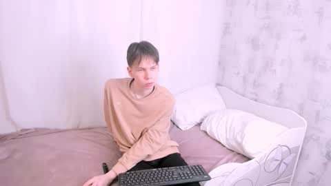 elliot_mars_ online show from January 12, 6:57 pm