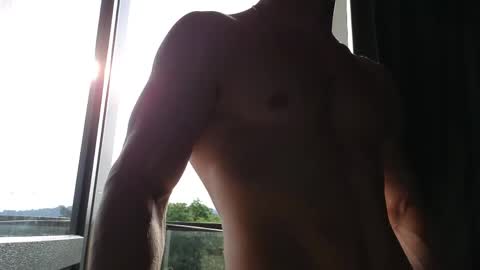 Snapshot of elliot_muscle04 chatting on June 7, 2:43 pm elliot_muscle04 online show from June 7, 2:43 pm