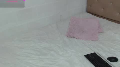 Snapshot of elliot_stone18 chatting on September 14, 11:48 pm Elliot Fit online show from September 14, 11:48 pm