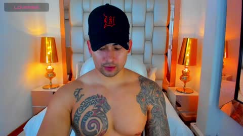 E L L I O T    V E L E Z online show from January 31, 8:22 pm