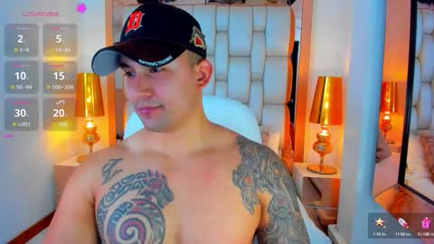 E L L I O T    V E L E Z online show from September 16, 8:32 pm