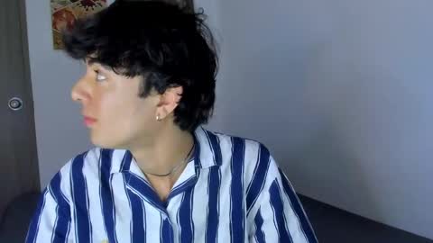 elliotvolkov online show from April 20, 12:35 am