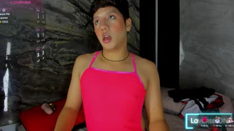 Snapshot of ellis_brown chatting on October 24, 4:53 am Ellis online show from October 24, 4:53 am