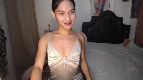 ELLORREY online show from March 26, 7:25 am