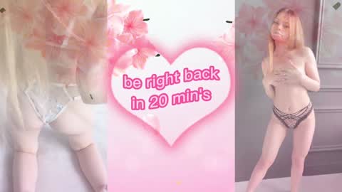 Snapshot of elly_ary chatting on December 10, 9:22 pm elly_ary online show from December 10, 9:22 pm