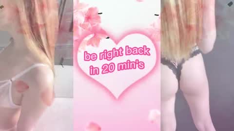 Snapshot of elly_ary chatting on February 17, 9:08 pm elly_ary online show from February 17, 9:08 pm