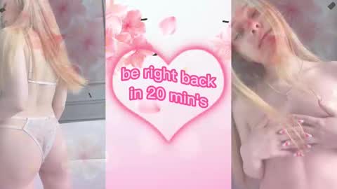 Snapshot of elly_ary chatting on March 3, 9:26 pm elly_ary online show from March 3, 9:26 pm