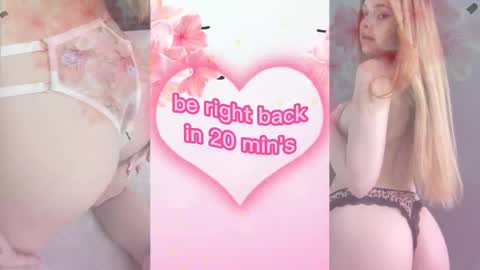 Snapshot of elly_ary chatting on March 7, 9:17 pm elly_ary online show from March 7, 9:17 pm