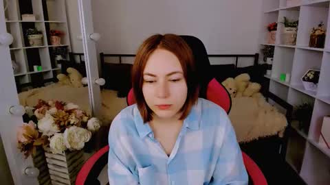 Snapshot of elma_lily chatting on November 4, 6:12 am elma_lily online show from November 4, 6:12 am