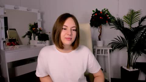 Snapshot of elma_lily chatting on December 14, 6:52 am elma_lily online show from December 14, 6:52 am