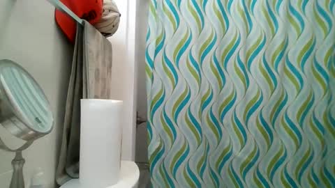 elmario24 online show from December 2, 10:42 am