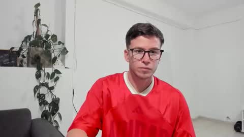 elnenedearg online show from April 3, 1:58 am