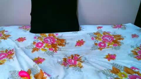 Snapshot of elodielynn chatting on February 23, 7:28 pm elodielynn online show from February 23, 7:28 pm