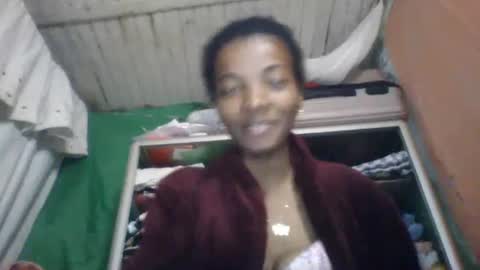 elodynarcisse online show from December 16, 4:01 pm