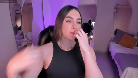 ELOISA OLIVERO online show from September 13, 11:32 am