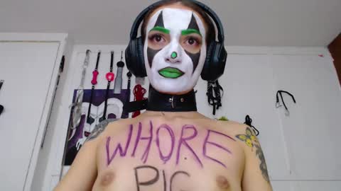 Chelsea  Please help me to reach 100 thumbs up online show from February 25, 11:22 pm