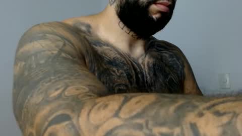 Snapshot of elosocazador chatting on November 1, 12:18 pm elosocazador online show from November 1, 12:18 pm