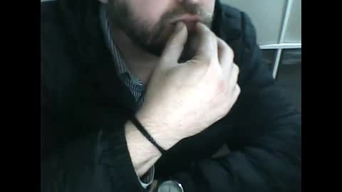 Snapshot of elpeladilla chatting on January 7, 2:31 am elpeladilla online show from January 7, 2:31 am