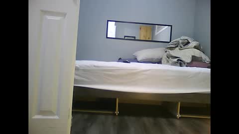 Snapshot of elpouto chatting on November 9, 5:17 am Elpouro online show from November 9, 5:17 am