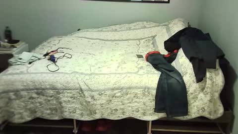 Snapshot of elpouto chatting on November 16, 6:24 pm Elpouro online show from November 16, 6:24 pm