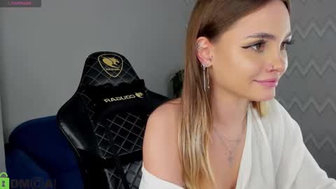 elsa_carterr online show from November 3, 11:22 am