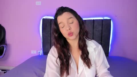 Elsa online show from February 15, 9:26 pm