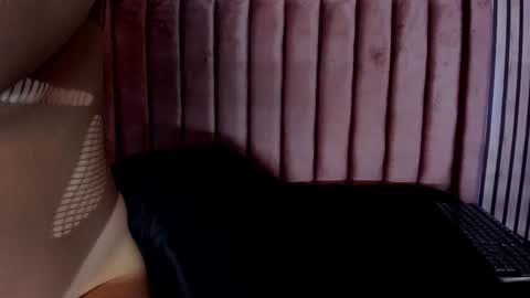 Elsa online show from November 15, 7:43 pm