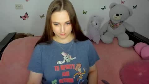 Elsa online show from December 2, 7:53 pm