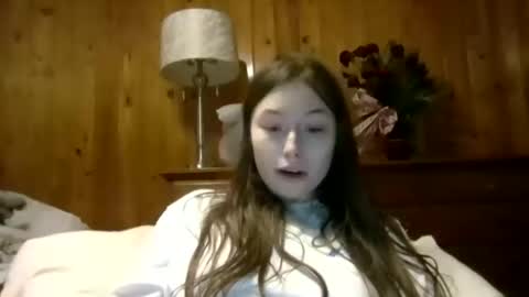 Snapshot of elsierain469 chatting on November 24, 8:36 am Elsie Rain online show from November 24, 8:36 am