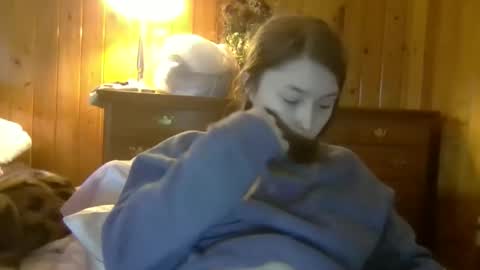 Snapshot of elsierain469 chatting on December 4, 4:05 pm Elsie Rain online show from December 4, 4:05 pm