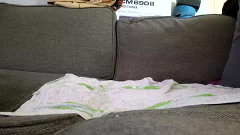 Snapshot of eltonyoo chatting on February 16, 12:21 pm eltonyoo online show from February 16, 12:21 pm