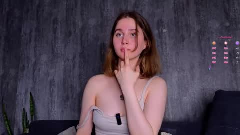 Maria online show from March 12, 2:12 pm