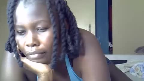 Snapshot of elvier_pretty chatting on October 21, 2:29 pm flo online show from October 21, 2:29 pm