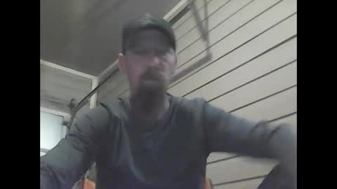 Snapshot of elwooood7 chatting on December 19, 11:18 am elwooood7 online show from December 19, 11:18 am