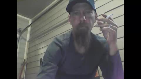 Snapshot of elwooood7 chatting on December 27, 12:34 pm elwooood7 online show from December 27, 12:34 pm