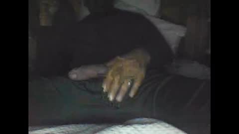 Snapshot of elwooood7 chatting on February 10, 11:46 am elwooood7 online show from February 10, 11:46 am