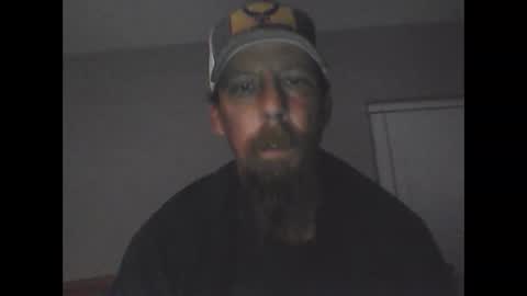 Snapshot of elwooood7 chatting on February 24, 11:32 am elwooood7 online show from February 24, 11:32 am