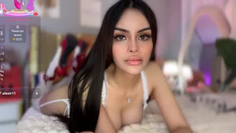 Snapshot of elyshunter chatting on December 20, 12:34 pm ElysHunter the girl will hunt you online show from December 20, 12:34 pm