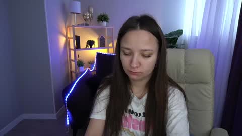 Call me Elis online show from February 4, 8:02 am