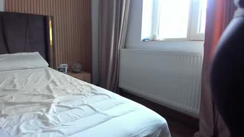 Ely online show from January 14, 7:36 am