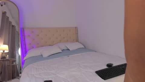 Michelle online show from March 26, 7:19 pm