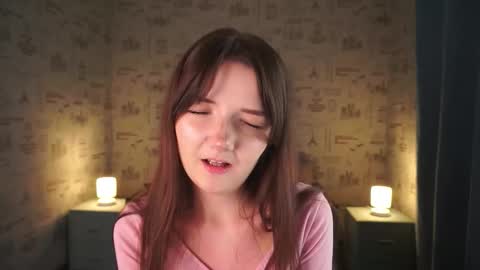 Snapshot of em1ly_e chatting on November 28, 9:06 pm Emily online show from November 28, 9:06 pm