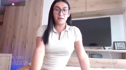 Emilia  online show from February 25, 6:39 pm