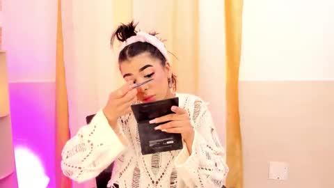 Ema Lambert  online show from October 24, 4:03 pm